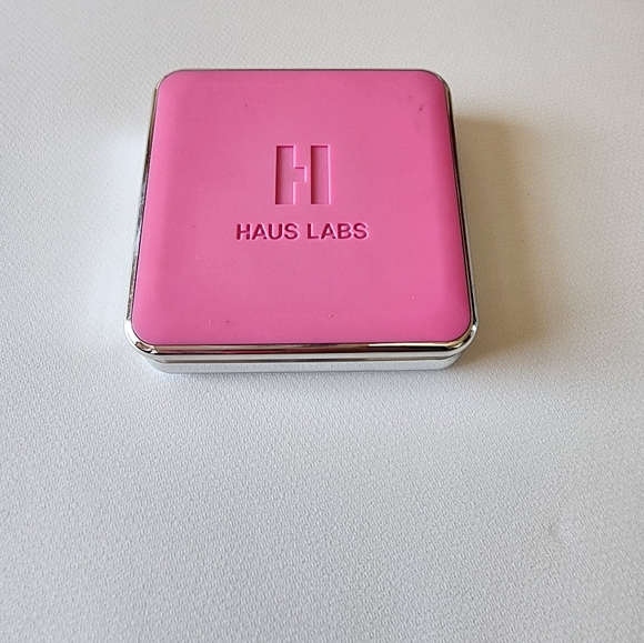 Haus Labs Blush in Dragon Fruit Daze - Picture 3 of 4